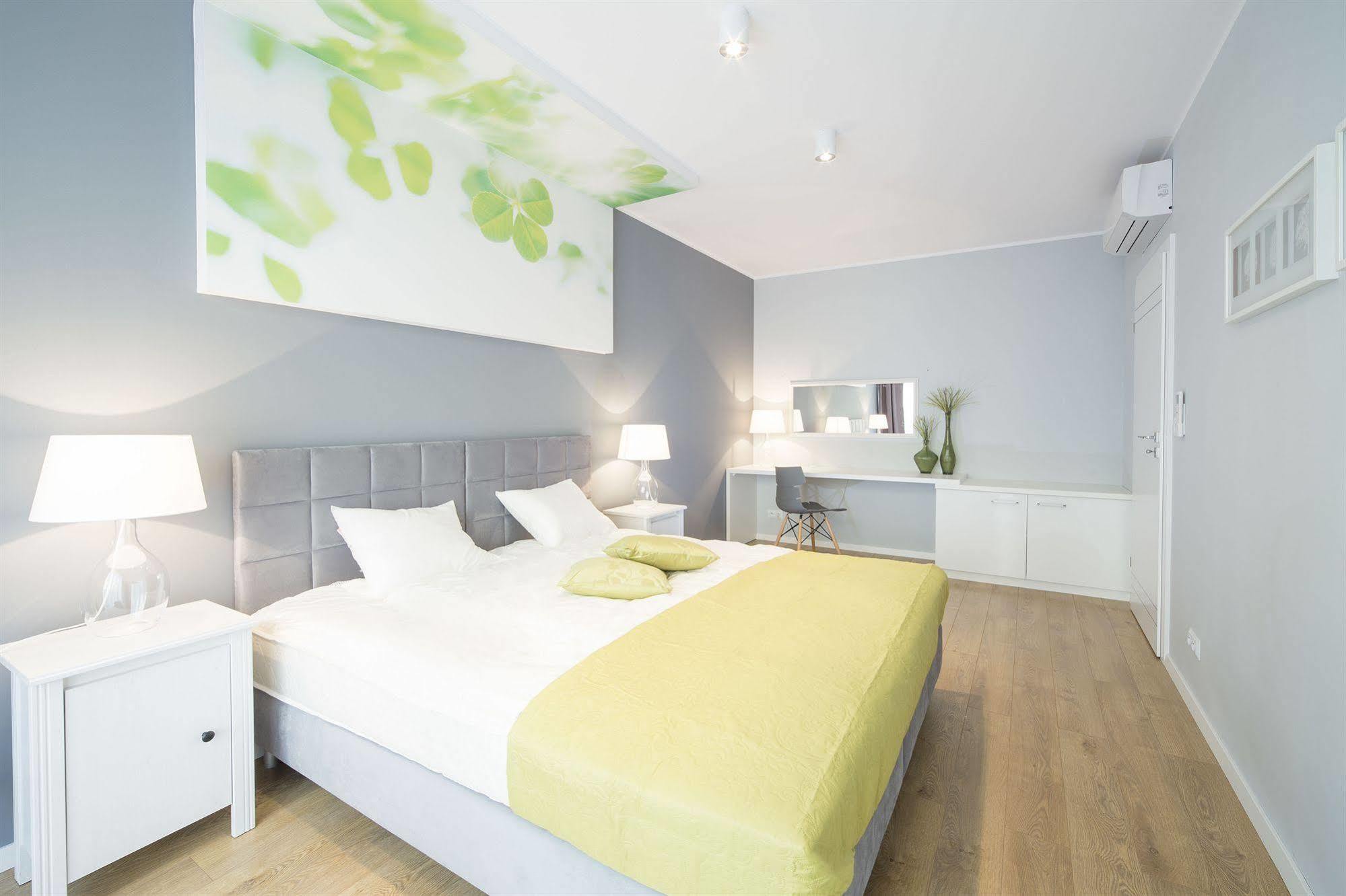 Apartments Wroclaw - D&C Aparthotels Buitenkant foto