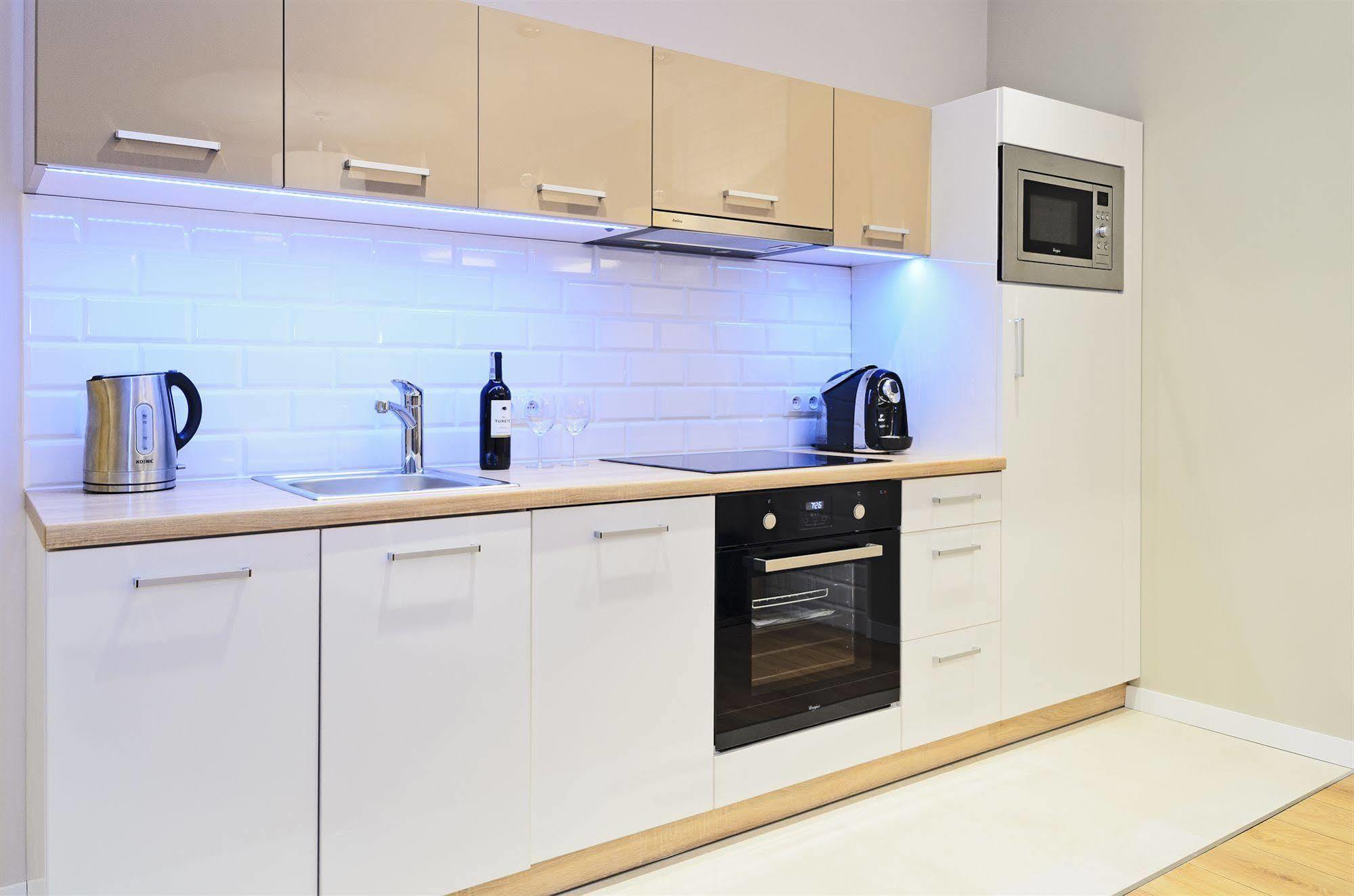 Apartments Wroclaw - D&C Aparthotels Buitenkant foto